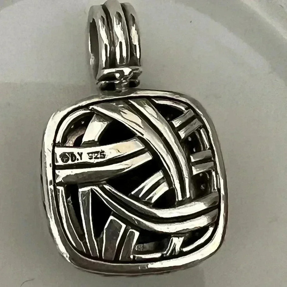 David Yurman Albion Black Onyx Pendant with Diamonds 14mm - Picture 10 of 12